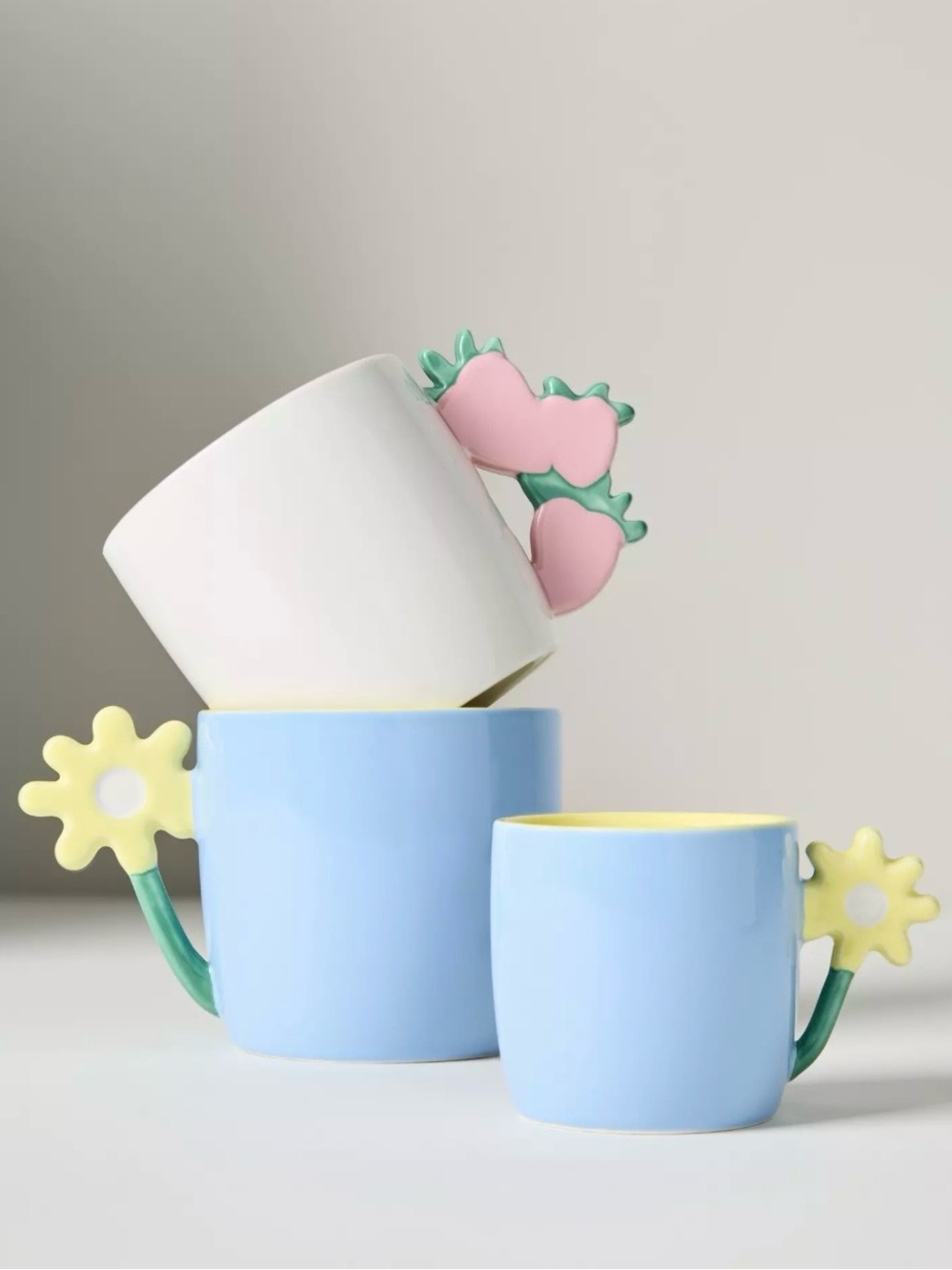 Anthropologie Skylar Blue and Yellow Daisy Handle Stoneware Mug Set of Two 🌼 🆕